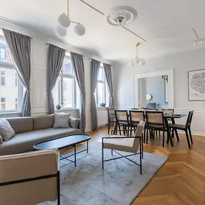 Apartment Large Apartment With Canal View In Central Cph City, Copenhagen